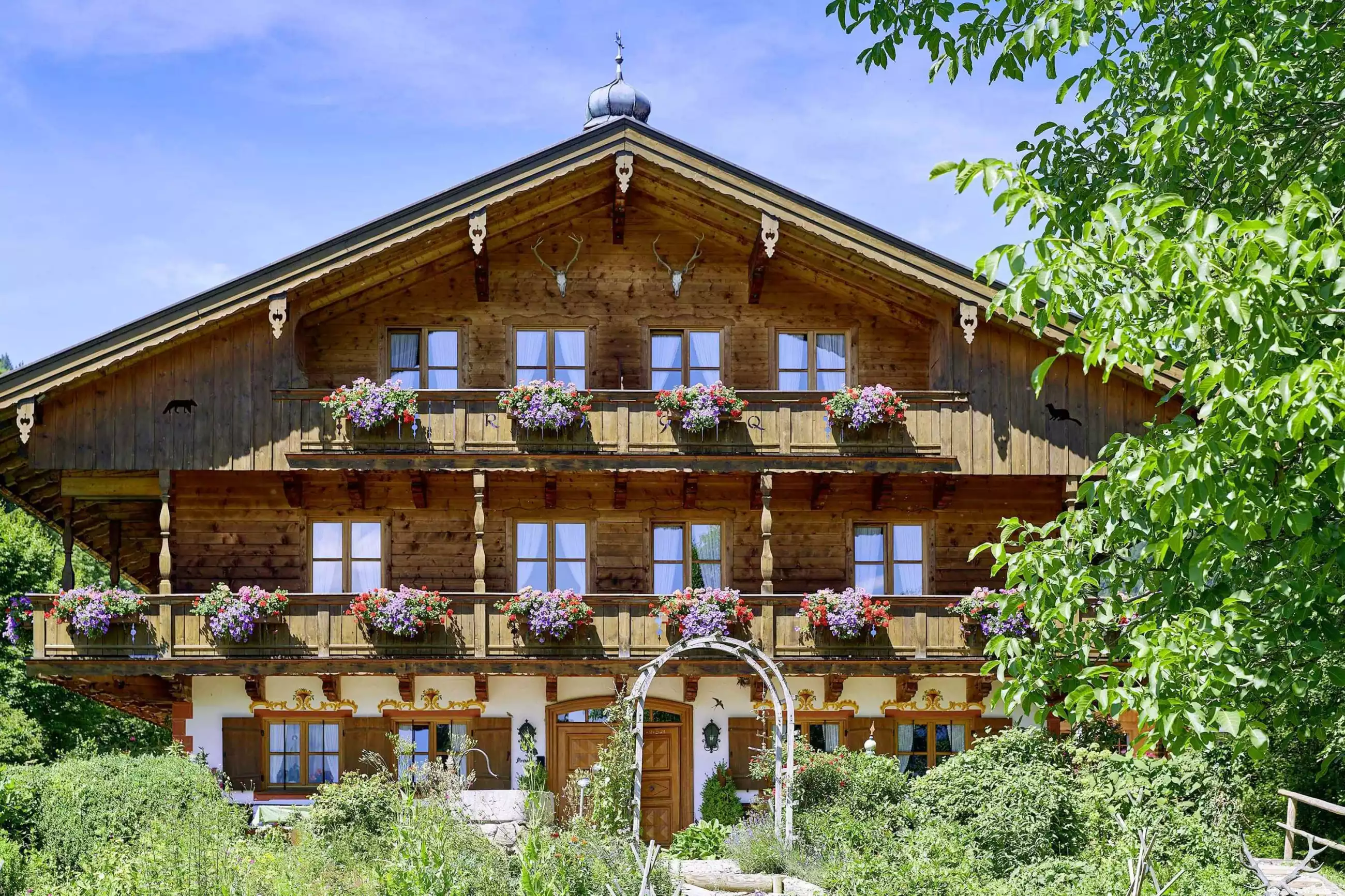 14 Ferienwohnungen und ein Ferienhaus